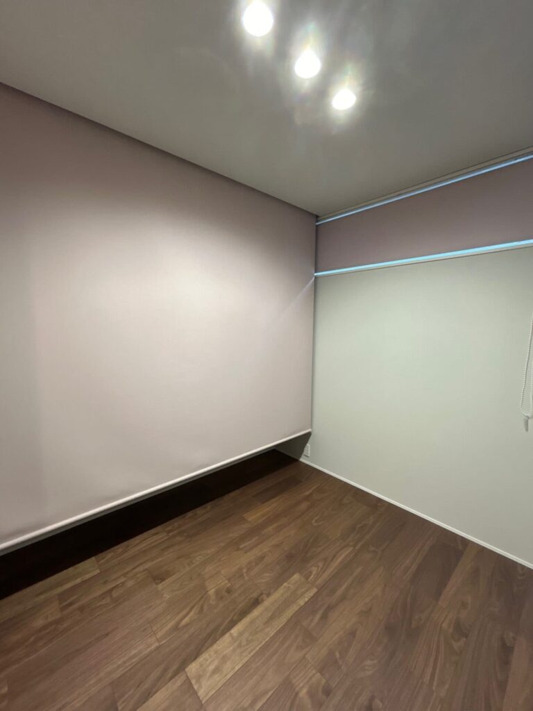 目隠しのロールスクリーン